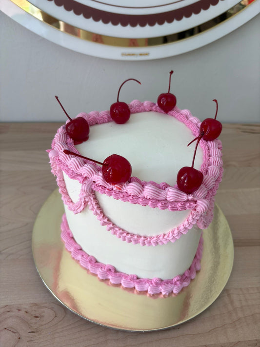 6’ Vintage Cake